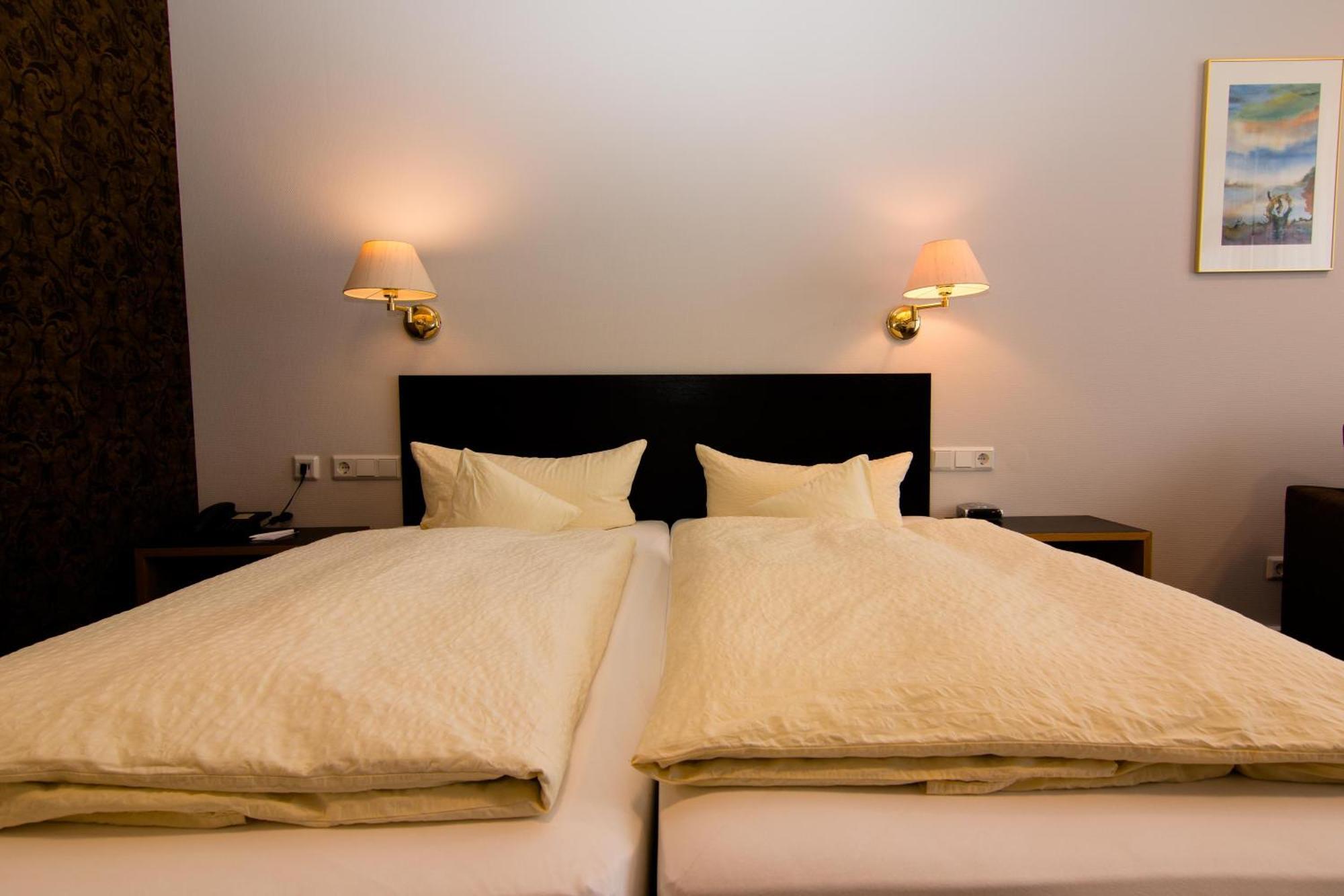 Garni Hotel & Ferienwohnungen Seeschloesschen วัลเด็ค ภายนอก รูปภาพ
